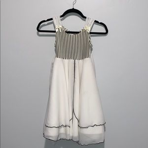 Pretty Dress -  Girl Size 7-8
